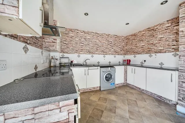Park Way, Newbury, RG14, photo 9