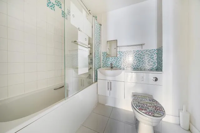 Park Way, Newbury, RG14, photo 17