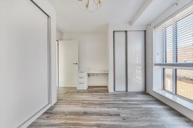 Park Way, Newbury, RG14, photo 12