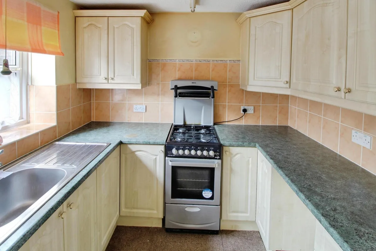 Barn Close, Werrington, PE4, photo 4