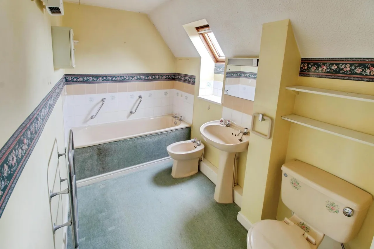 Barn Close, Werrington, PE4, photo 7