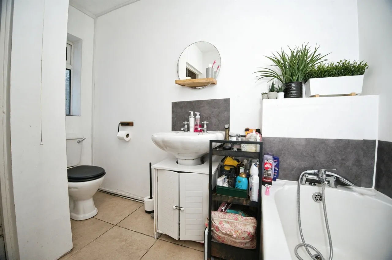 Mikado Street, Tonypandy, CF40, photo 15