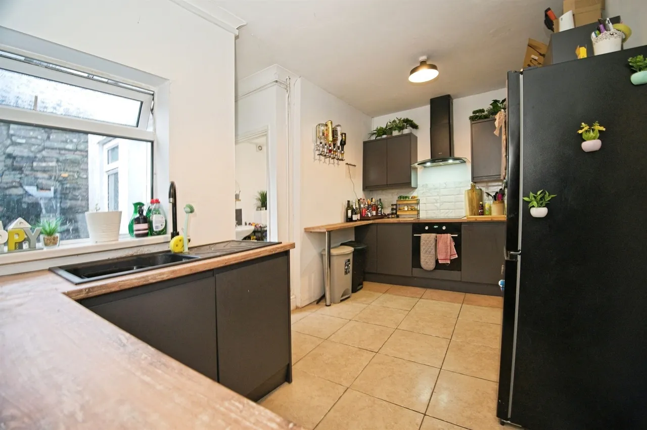 Mikado Street, Tonypandy, CF40, photo 4