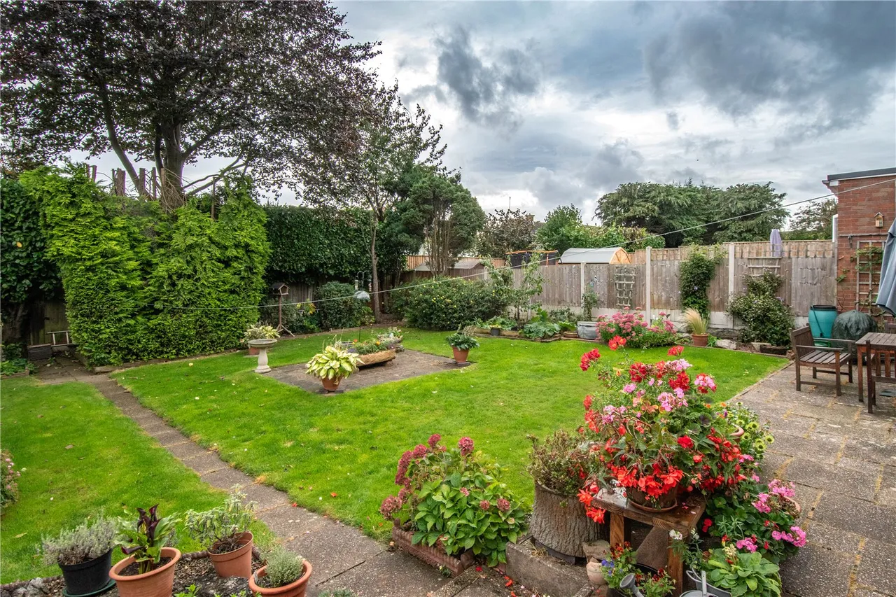 Stratford Road, Bromsgrove, Worcestershire, B60 1AT, photo 17