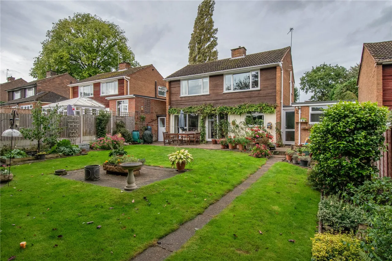 Stratford Road, Bromsgrove, Worcestershire, B60 1AT, photo 19