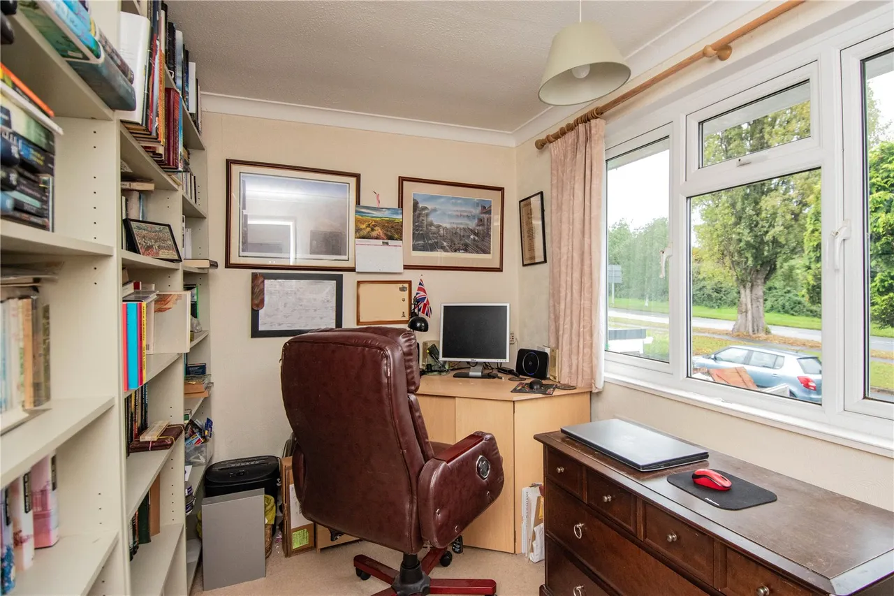 Stratford Road, Bromsgrove, Worcestershire, B60 1AT, photo 15