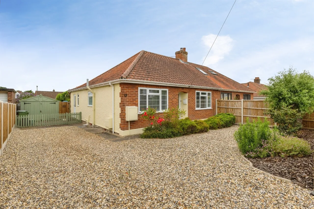 2 bed house for sale — Hawthorne Avenue, Norwich