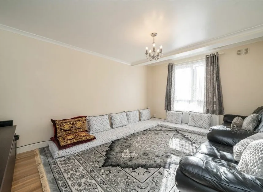 Charles Road, Ealing, W13, photo 2