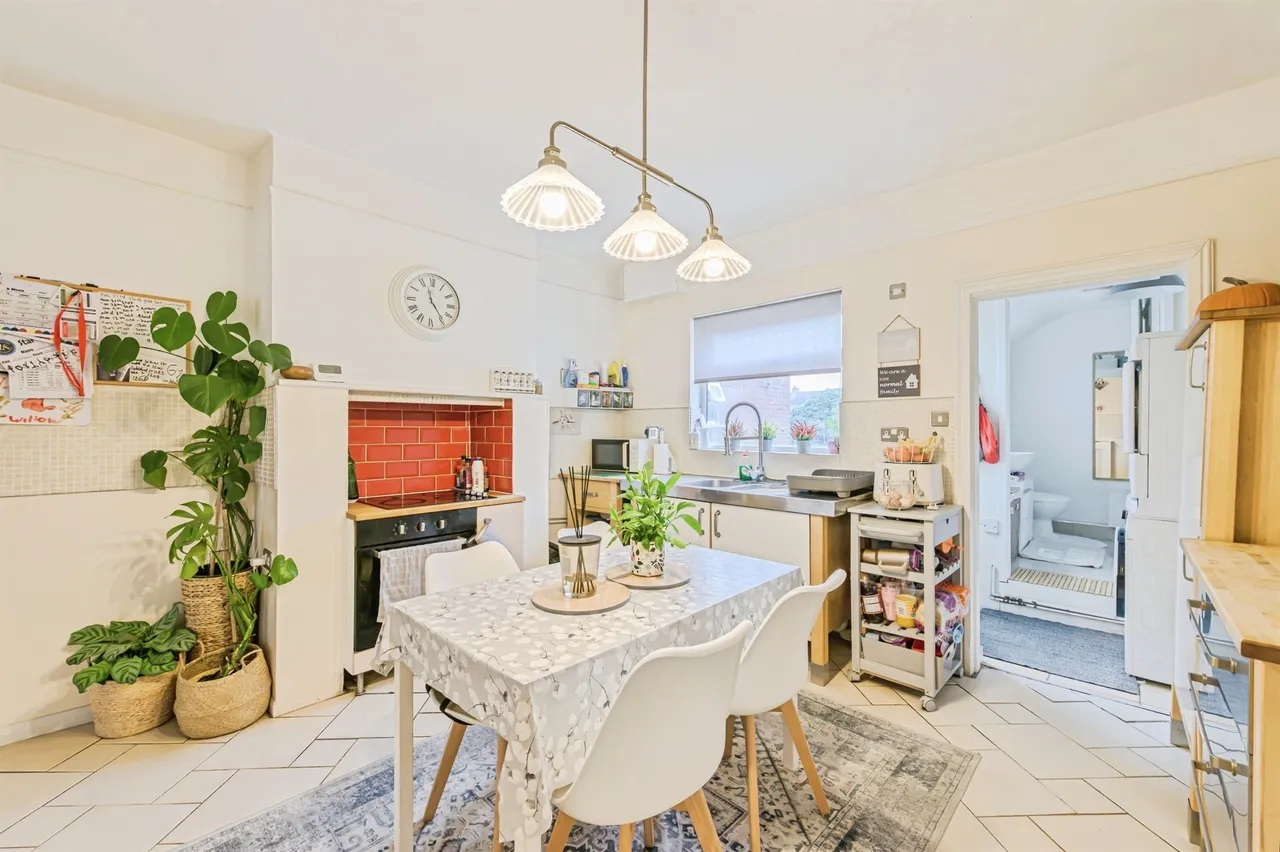 Long Street, Dordon, B78, photo 6