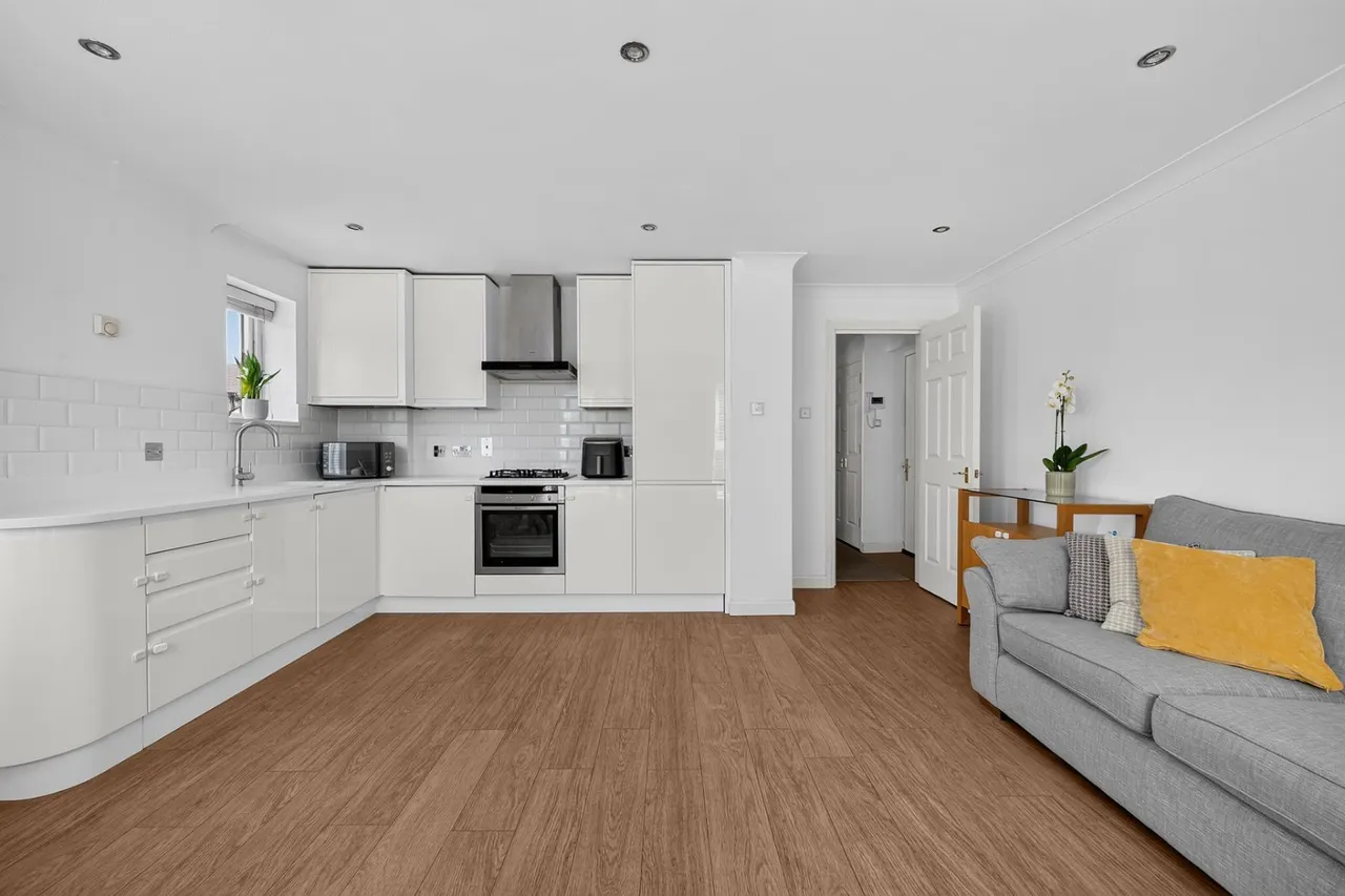 Wesley Avenue, London, E16, photo 6