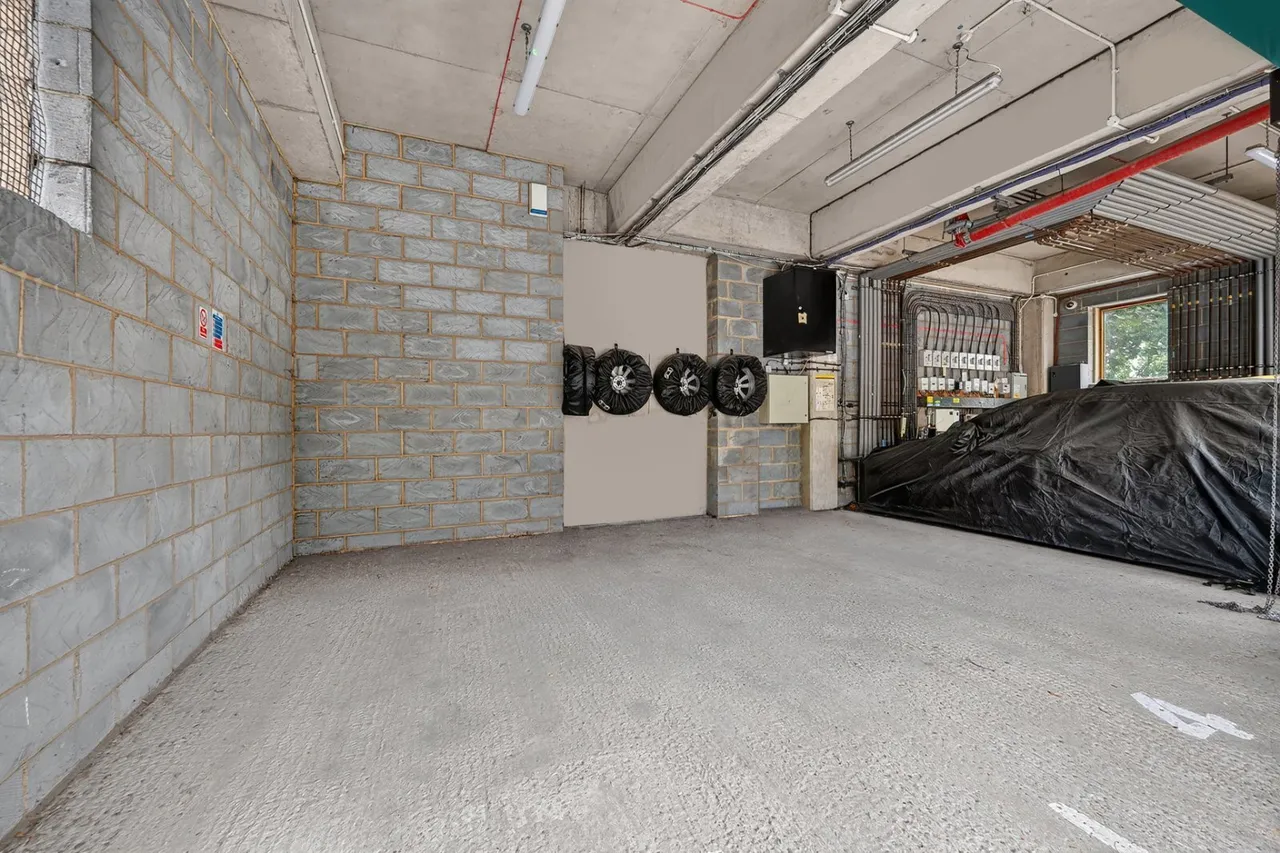 Wesley Avenue, London, E16, photo 14