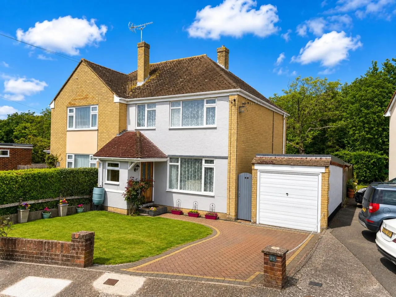 3 bed house for sale — Wych Elm Way, Hythe