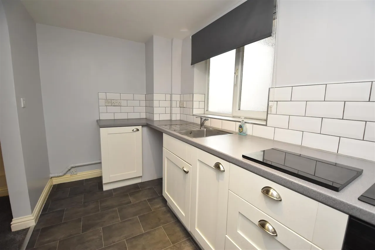 Station Road, Cullompton, photo 4