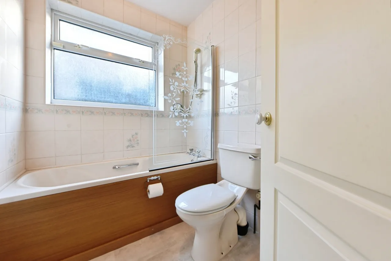 Ashwood Road, Disley, SK12, photo 11