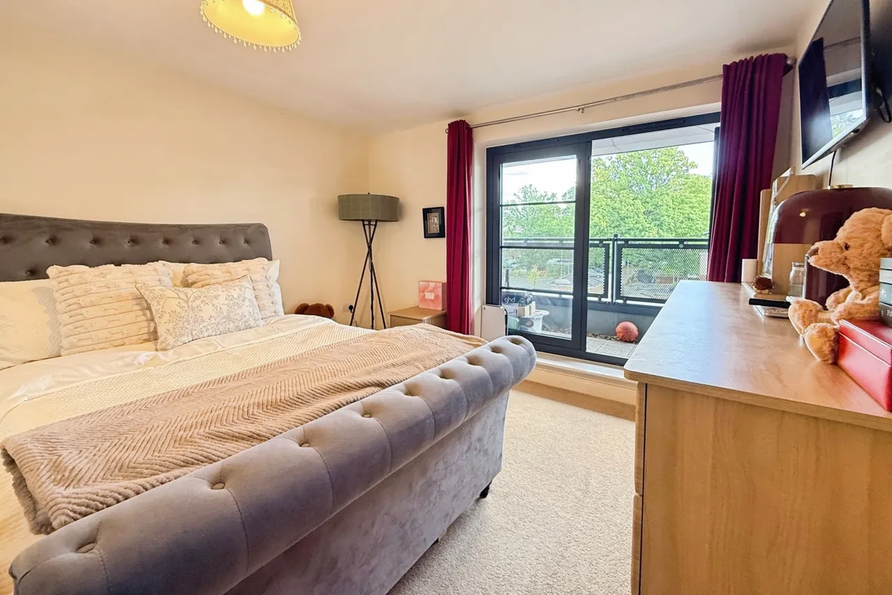 Jupiter Close, Farnborough, GU14, photo 14