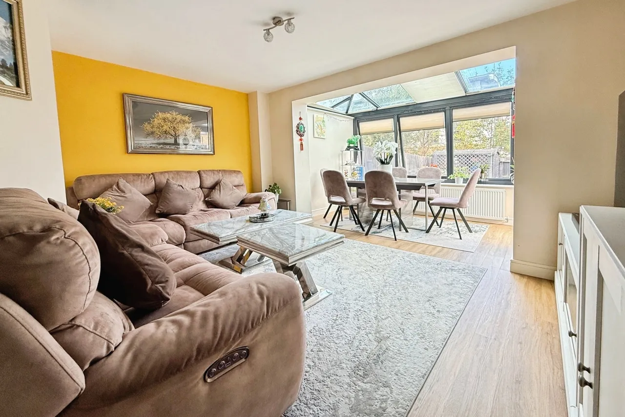 Jupiter Close, Farnborough, GU14, photo 12