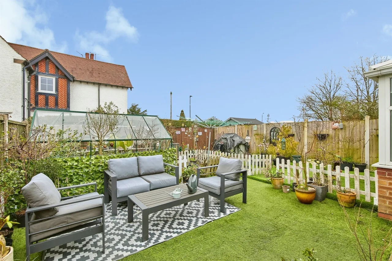 Lows Court, Chellaston, DE73, photo 15