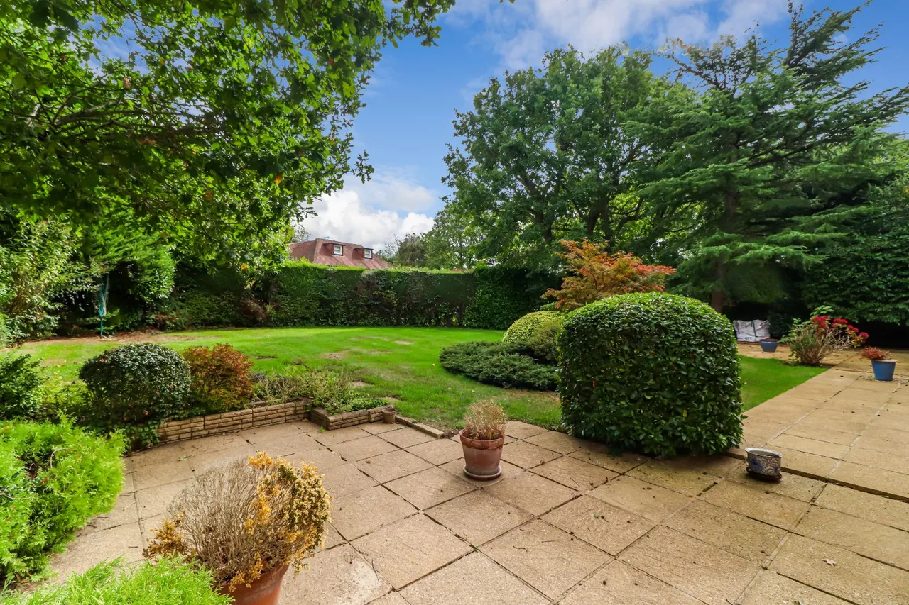 Beaconsfield, Buckinghamshire, photo 2