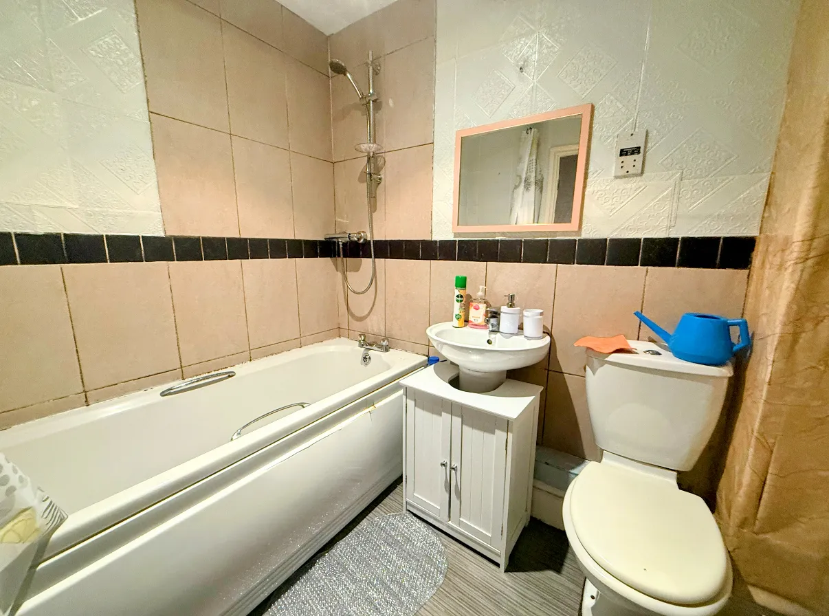 Moorlands Avenue West, DEWSBURY, photo 5