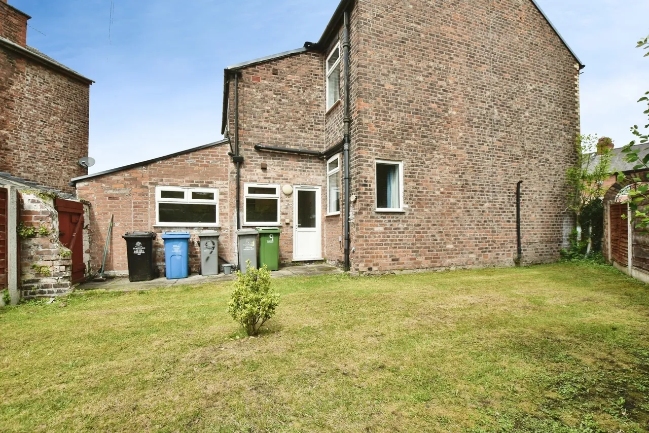 Sinderland Road, Broadheath, Altrincham, Greater Manchester, WA14, photo 12