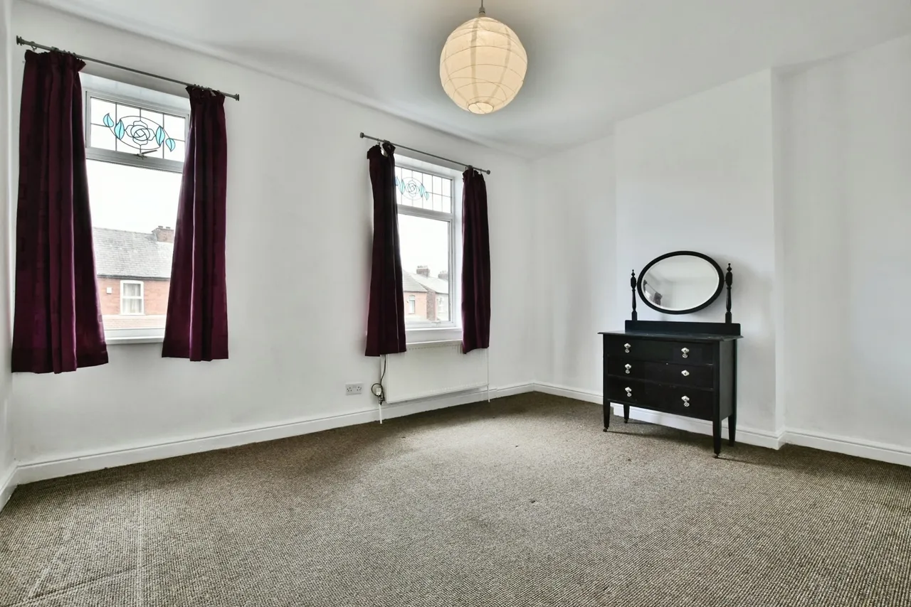 Sinderland Road, Broadheath, Altrincham, Greater Manchester, WA14, photo 7