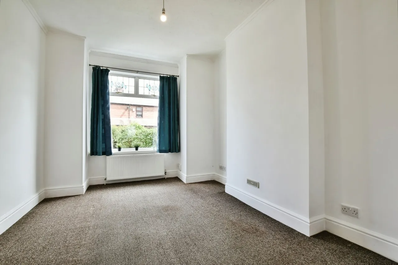 Sinderland Road, Broadheath, Altrincham, Greater Manchester, WA14, photo 5