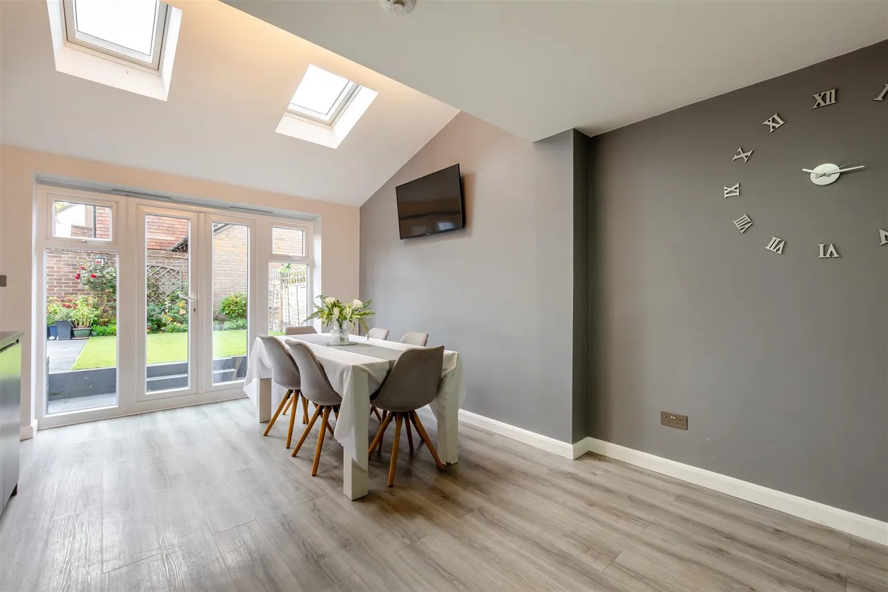 Mayfair Avenue, Maidstone, photo 9
