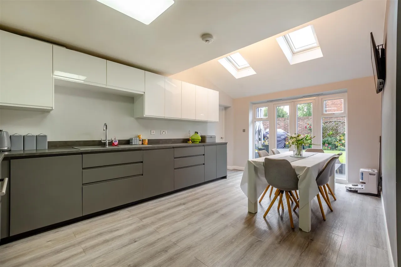 Mayfair Avenue, Maidstone, photo 2