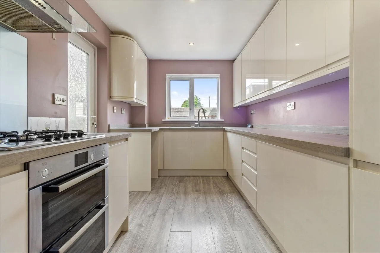 Priory Close, Sompting, Lancing, photo 8