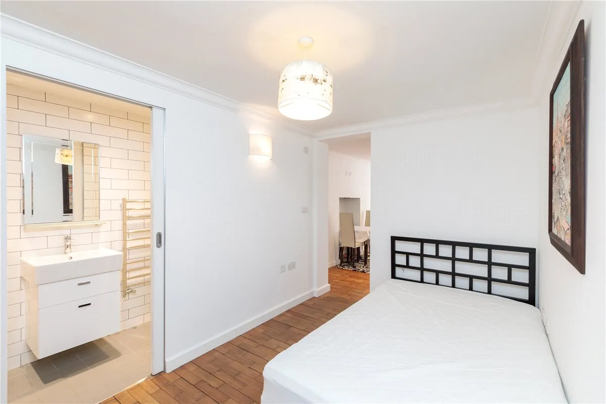 Nottingham Street, London, W1U, photo 6