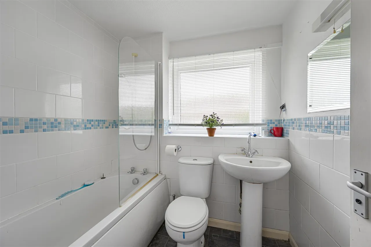 Balcombe Road, Peacehaven, photo 5