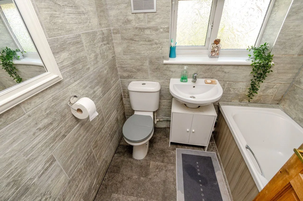 Glastonbury Crescent, Walsall, West Midlands, WS3, photo 12