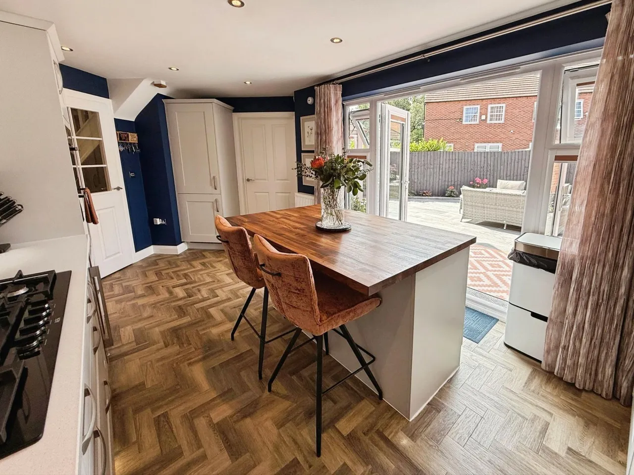 Griffiths Avenue, Doseley, TF4, photo 4