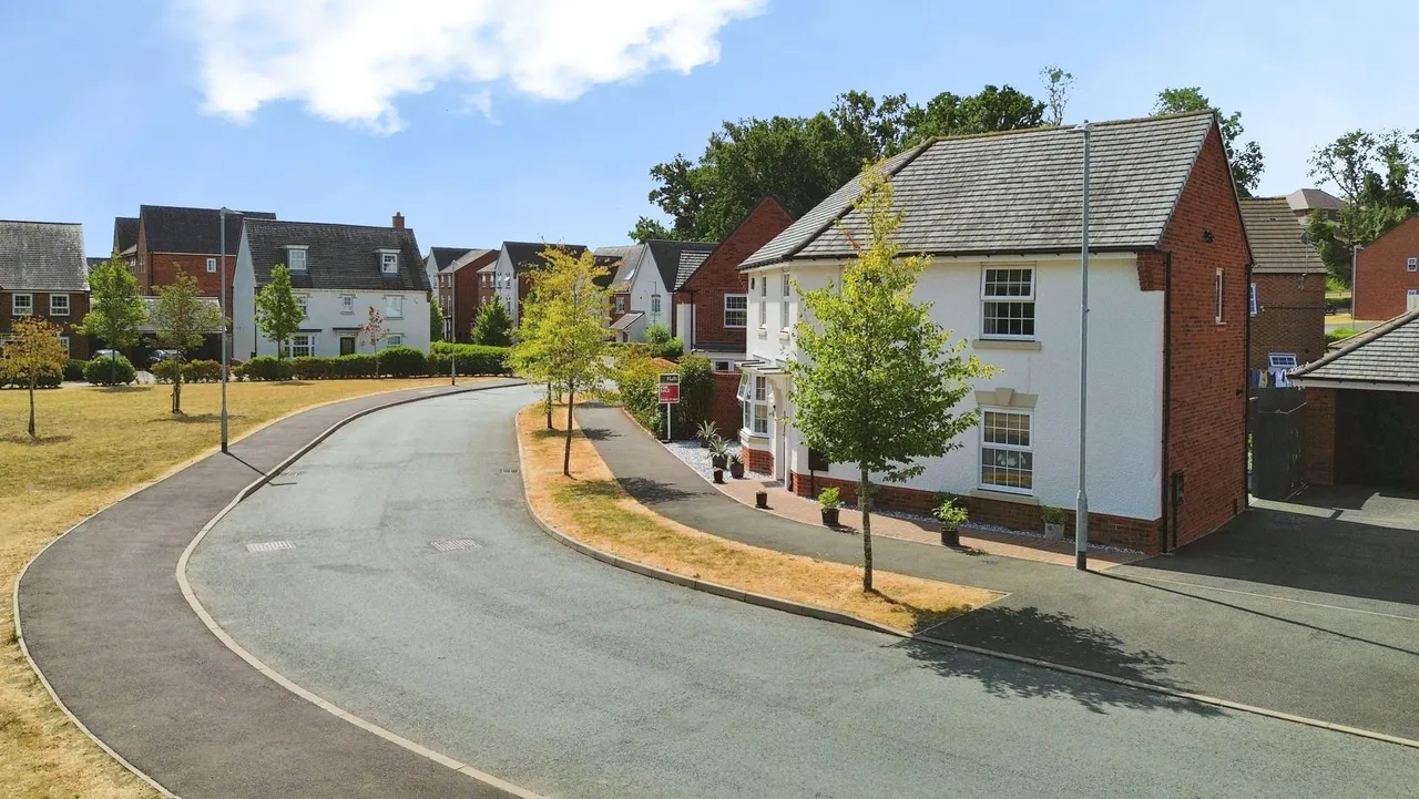 Griffiths Avenue, Doseley, TF4, photo 22