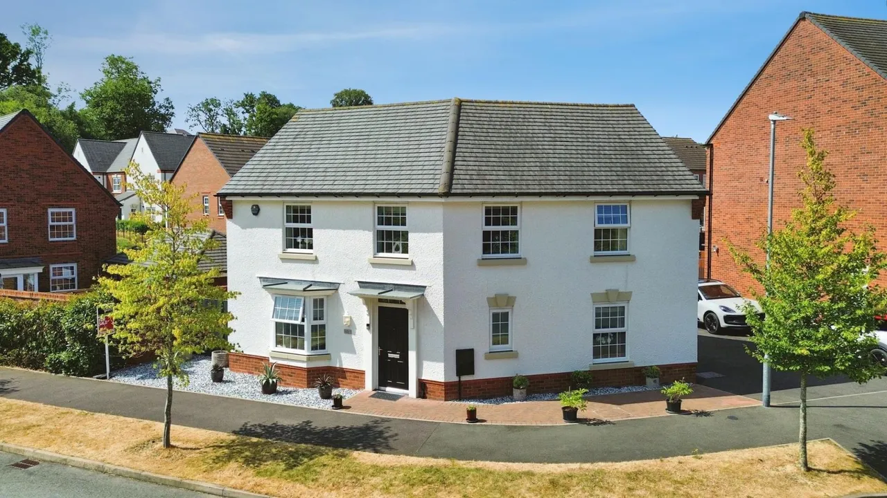 4 bed house for sale, Griffiths Avenue, Doseley, TF4