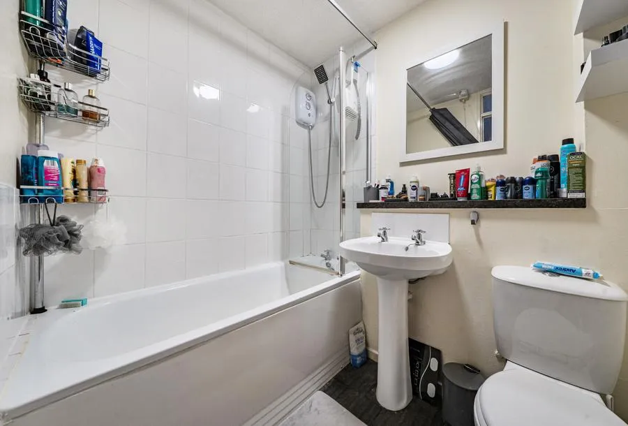Kingscote Drive, Abbeymead, GL4, photo 6