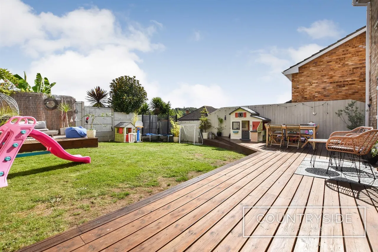 Greenoaks Close, Benfleet, photo 18