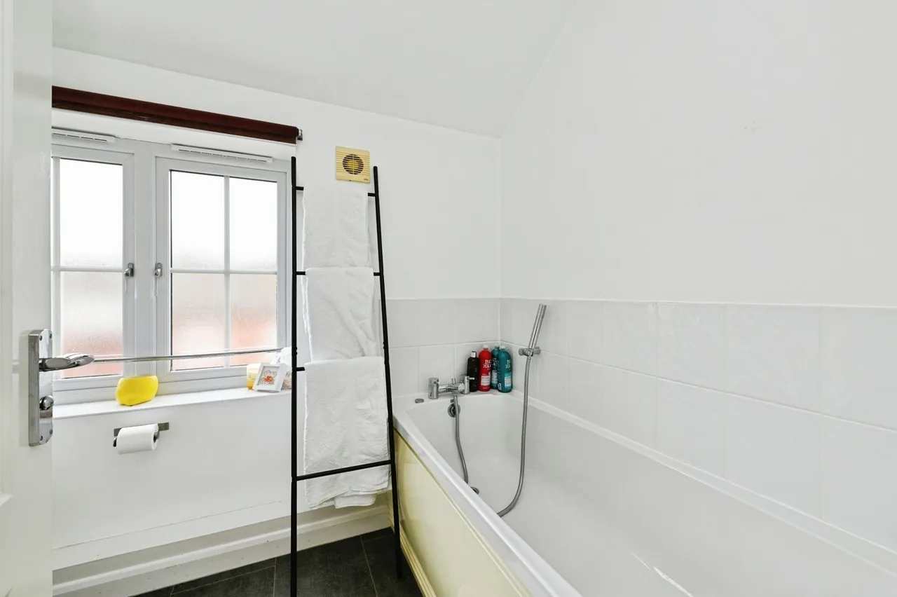 Turrell Close, Wiggenhall St. Germans, King's Lynn, Norfolk, PE34, photo 16
