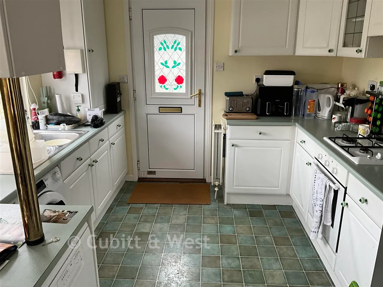 Emms Lane, Brooks Green, RH13, photo 3