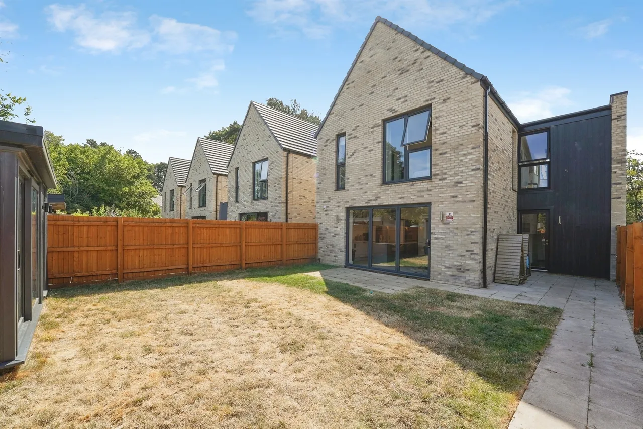 4 bed house for sale — Utah Court, Highworth, Swindon
