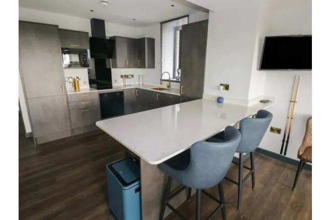 Narberth Road, Tenby, photo 12
