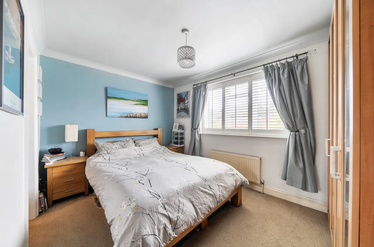 St. Johns Road, Woking, GU21, photo 7