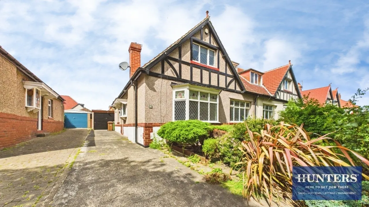 3 bed house for sale — Park Avenue, Roker, Sunderland