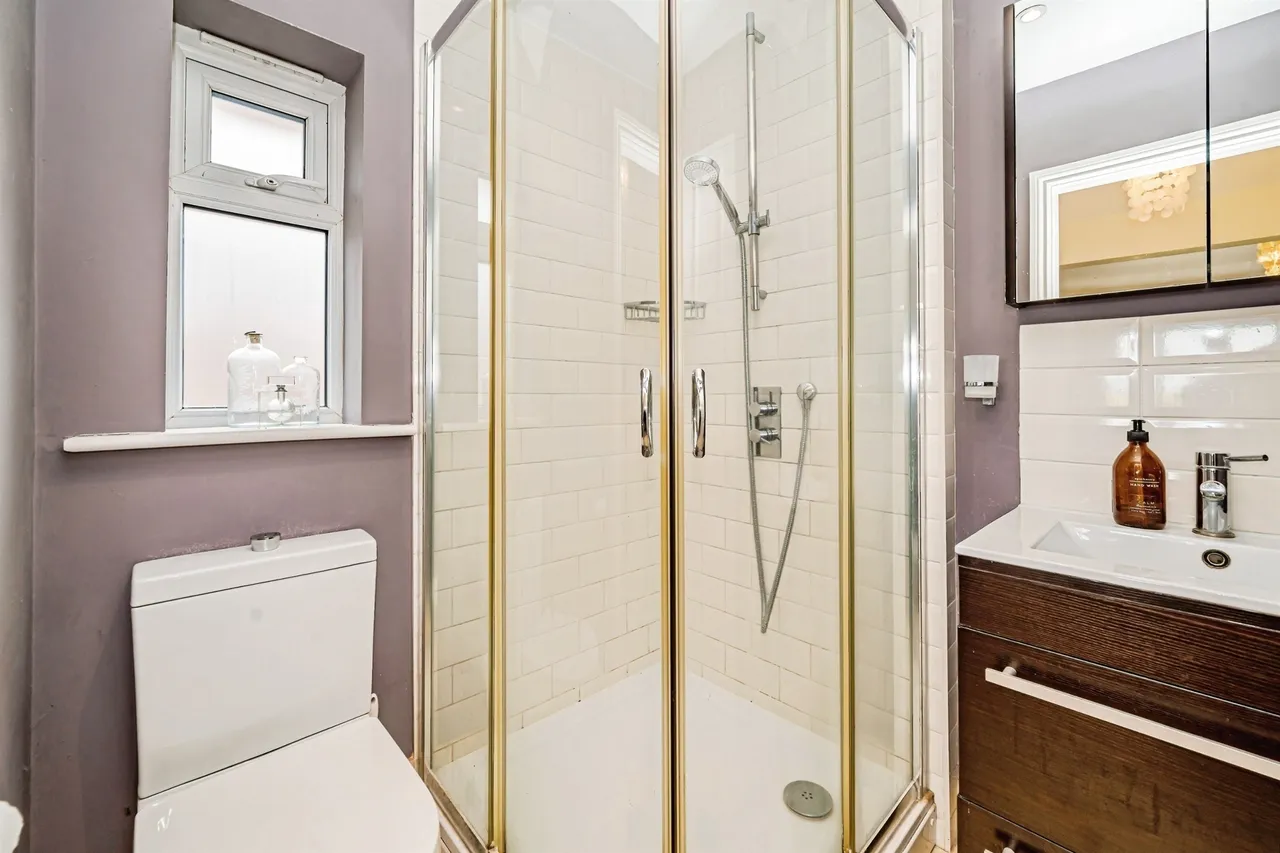 Vale Road, Manor Park, HP20, photo 12