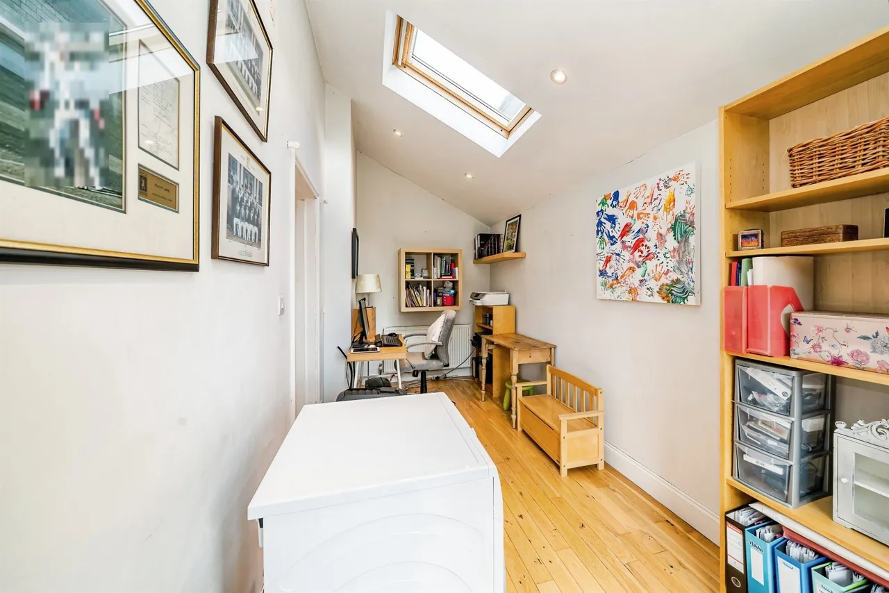 Vale Road, Manor Park, HP20, photo 7