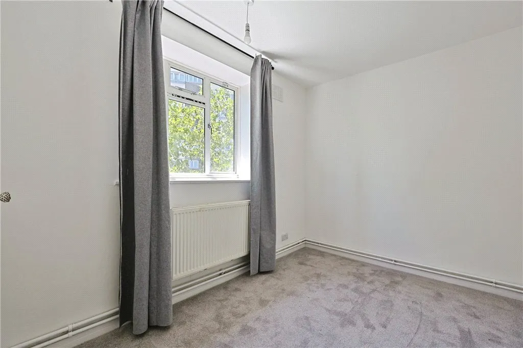 Rollo Court, Strasburg Road, London, SW11, photo 8