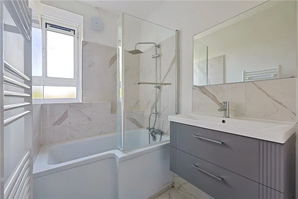 Rollo Court, Strasburg Road, London, SW11, photo 14