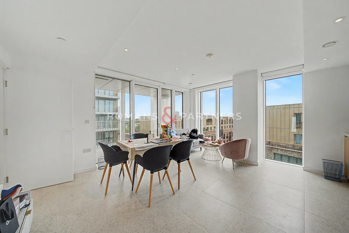 1 bed flat for sale, Bouchon Point, Silk District, E1