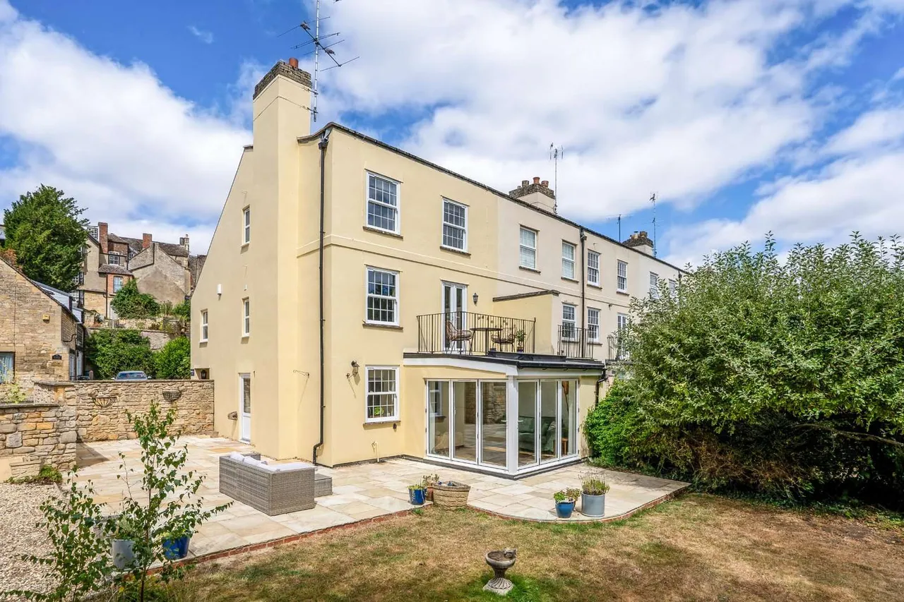 4 bed house for sale — Silk Mill Lane, Winchcombe, Cheltenham, Gloucestershire, GL54 5HZ