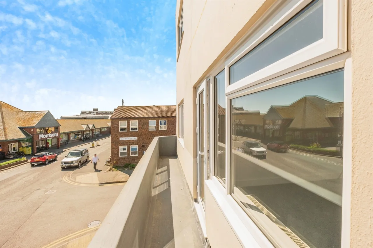Dane Road, Seaford, BN25, photo 13